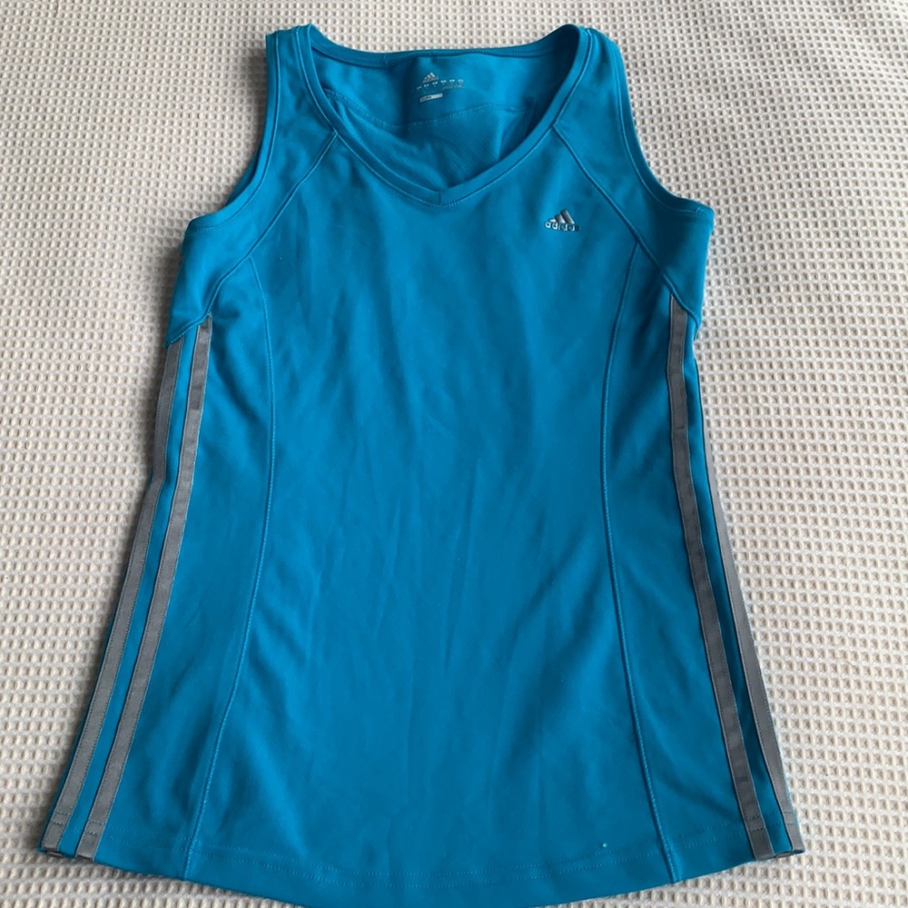 Adidas work out tank climate cool size medium
